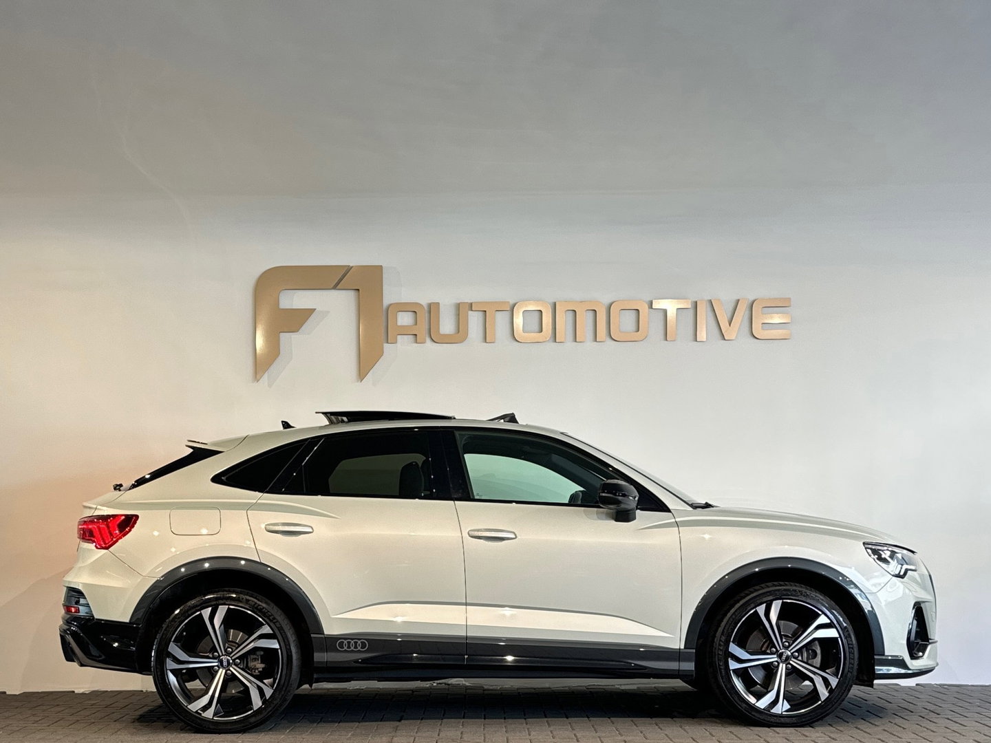 Audi Q3 Sportback 45 TFSI quattro edition Pano|Keyless|Sfeer