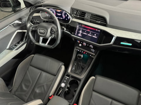 Audi Q3 Sportback 45 TFSI quattro edition Pano|Keyless|Sfeer