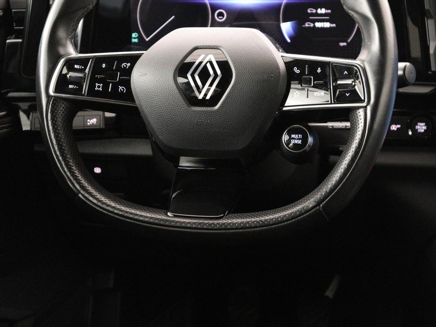 Renault Austral 1.2 mild hybrid advanced 130 techno | Stoelverwarming | Navigatie | Cruise control | Camera | Bluetooth | Carplay | Sfeerverlichting | Climate control | Keyless | Virtual cockpit | Full LED