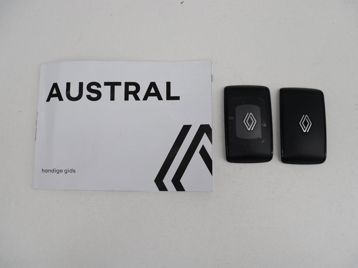 Renault Austral 1.2 mild hybrid advanced 130 techno | Stoelverwarming | Navigatie | Cruise control | Camera | Bluetooth | Carplay | Sfeerverlichting | Climate control | Keyless | Virtual cockpit | Full LED