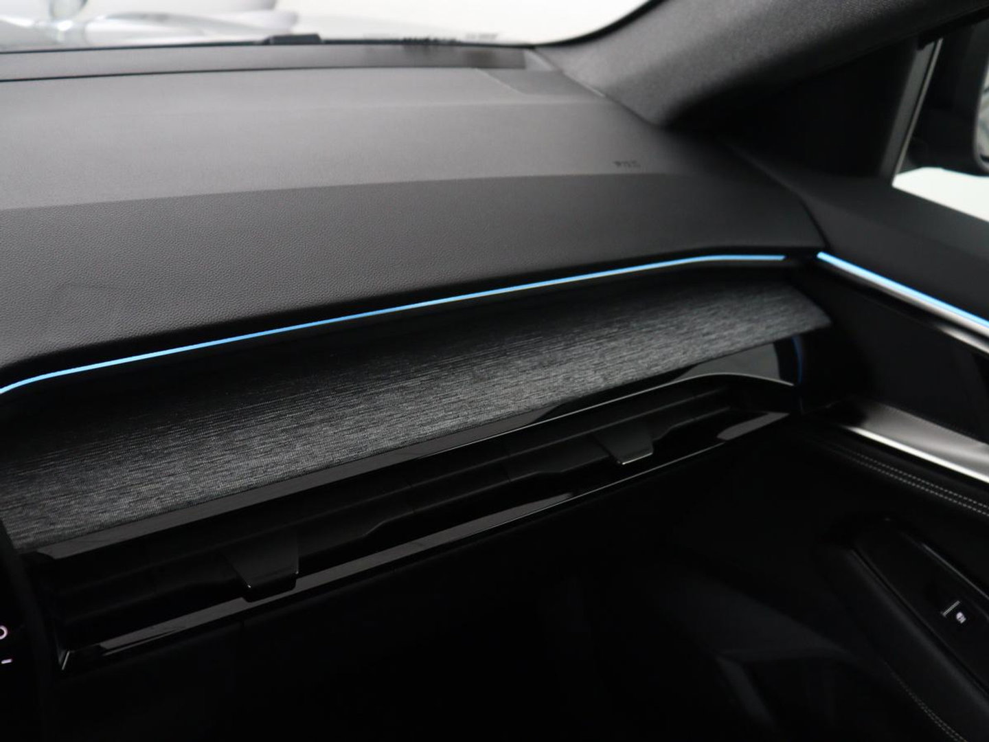 Renault Austral 1.2 mild hybrid advanced 130 techno | Stoelverwarming | Navigatie | Cruise control | Camera | Bluetooth | Carplay | Sfeerverlichting | Climate control | Keyless | Virtual cockpit | Full LED
