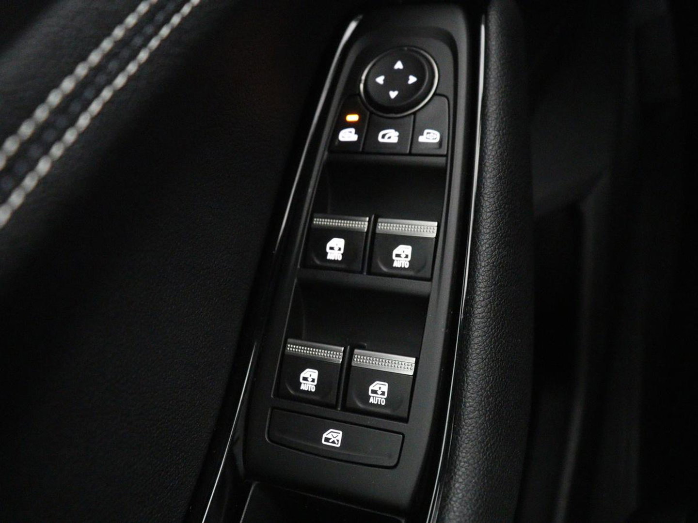Renault Austral 1.2 mild hybrid advanced 130 techno | Stoelverwarming | Navigatie | Cruise control | Camera | Bluetooth | Carplay | Sfeerverlichting | Climate control | Keyless | Virtual cockpit | Full LED