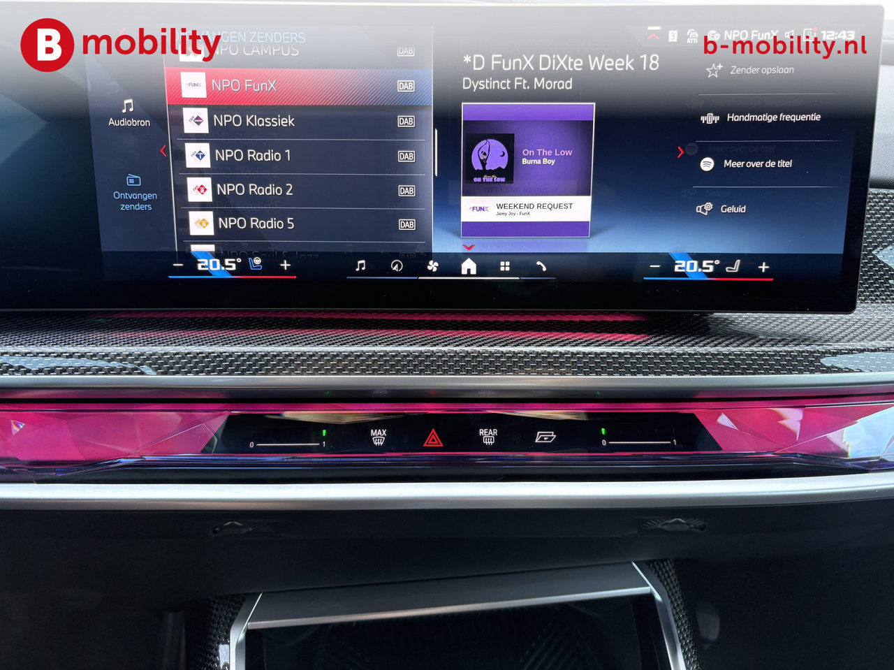 BMW i7