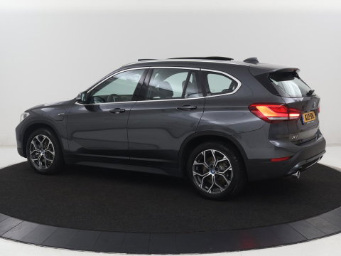 BMW X1 xDrive25e | Panaramadak | Camera | Cruise control | Climate control | Buetooth | Navigatie | DAB+