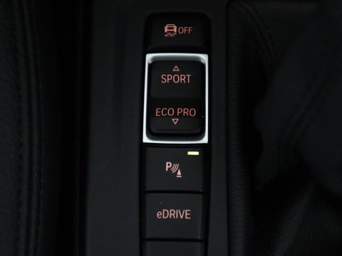 BMW X1 xDrive25e | Panaramadak | Camera | Cruise control | Climate control | Buetooth | Navigatie | DAB+