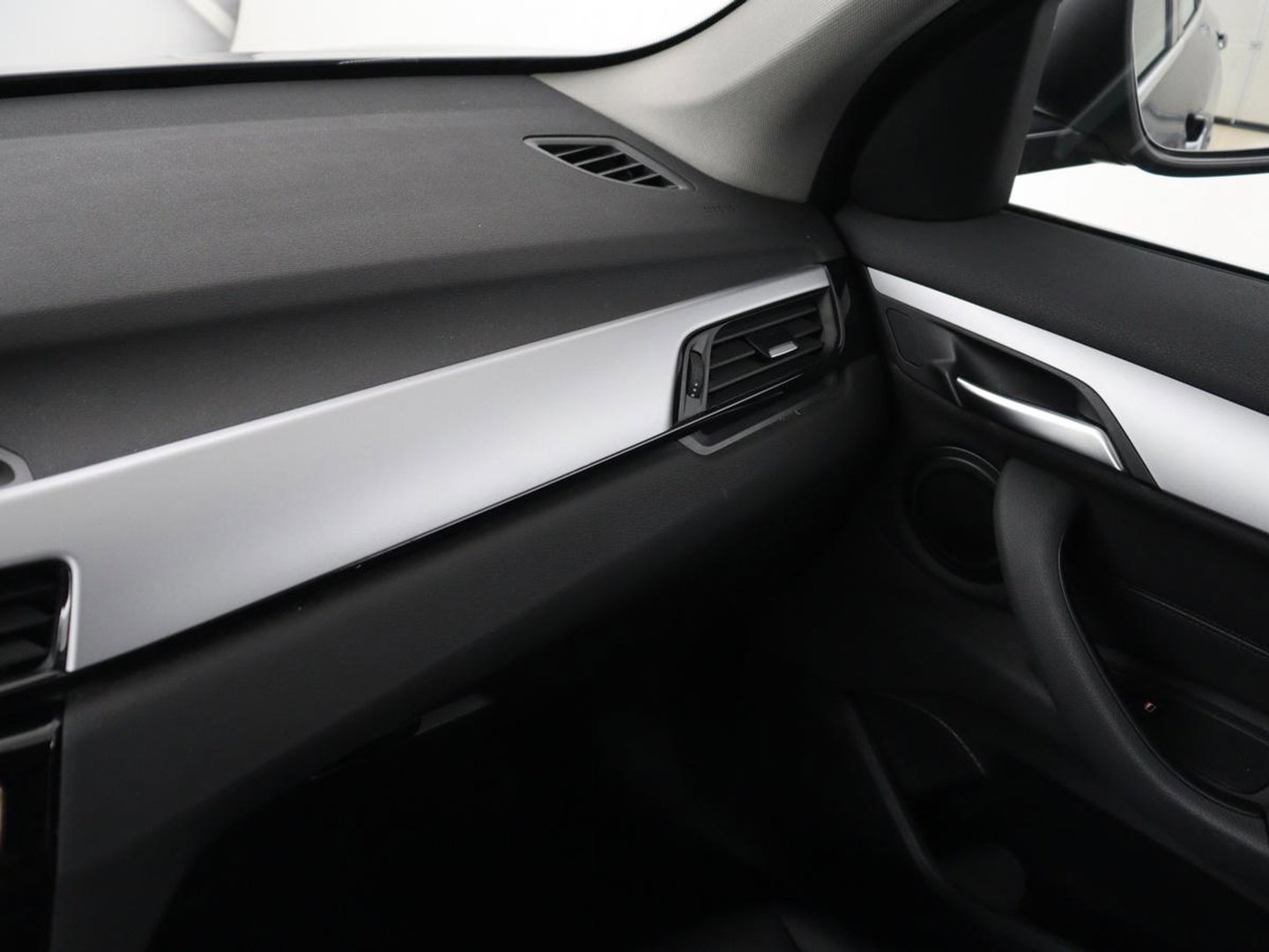 BMW X1 xDrive25e | Panaramadak | Camera | Cruise control | Climate control | Buetooth | Navigatie | DAB+