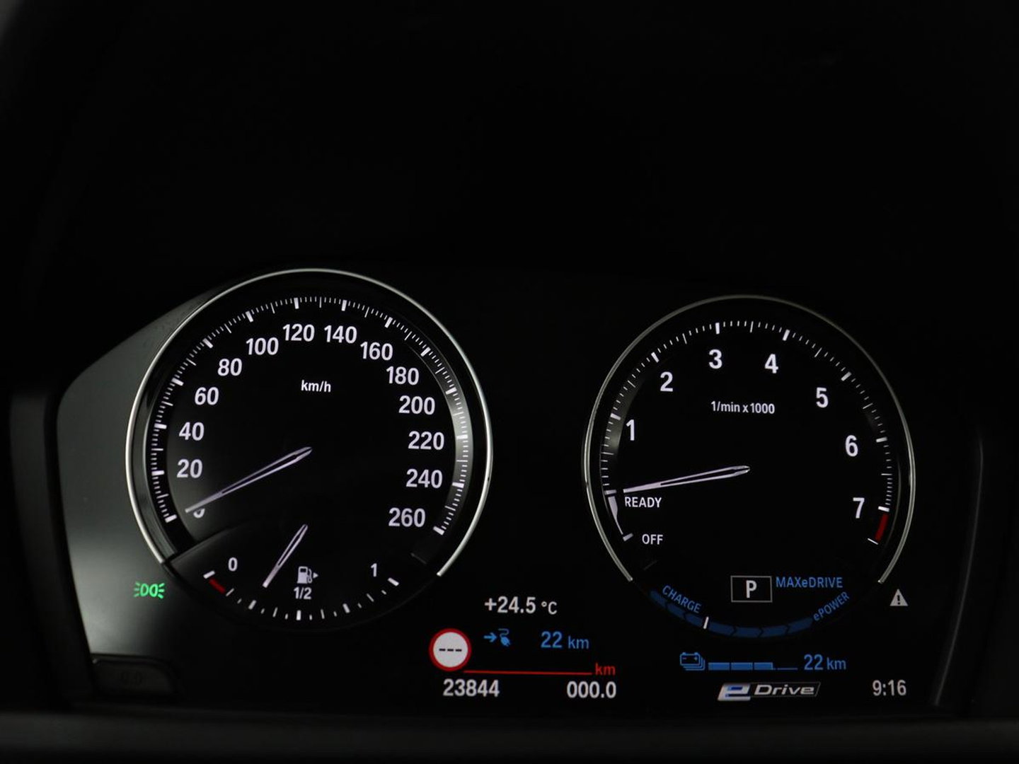 BMW X1 xDrive25e | Panaramadak | Camera | Cruise control | Climate control | Buetooth | Navigatie | DAB+