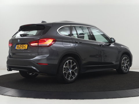 BMW X1 xDrive25e | Panaramadak | Camera | Cruise control | Climate control | Buetooth | Navigatie | DAB+