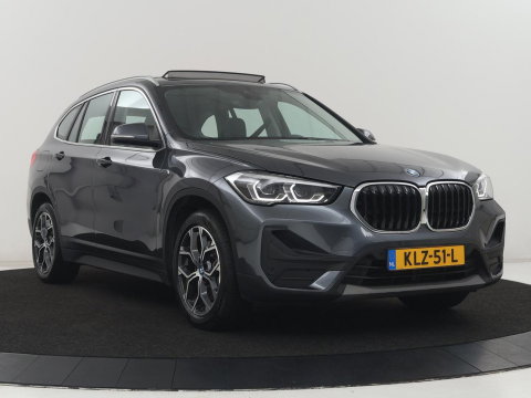 BMW X1 xDrive25e | Panaramadak | Camera | Cruise control | Climate control | Buetooth | Navigatie | DAB+