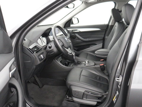 BMW X1 xDrive25e | Panaramadak | Camera | Cruise control | Climate control | Buetooth | Navigatie | DAB+