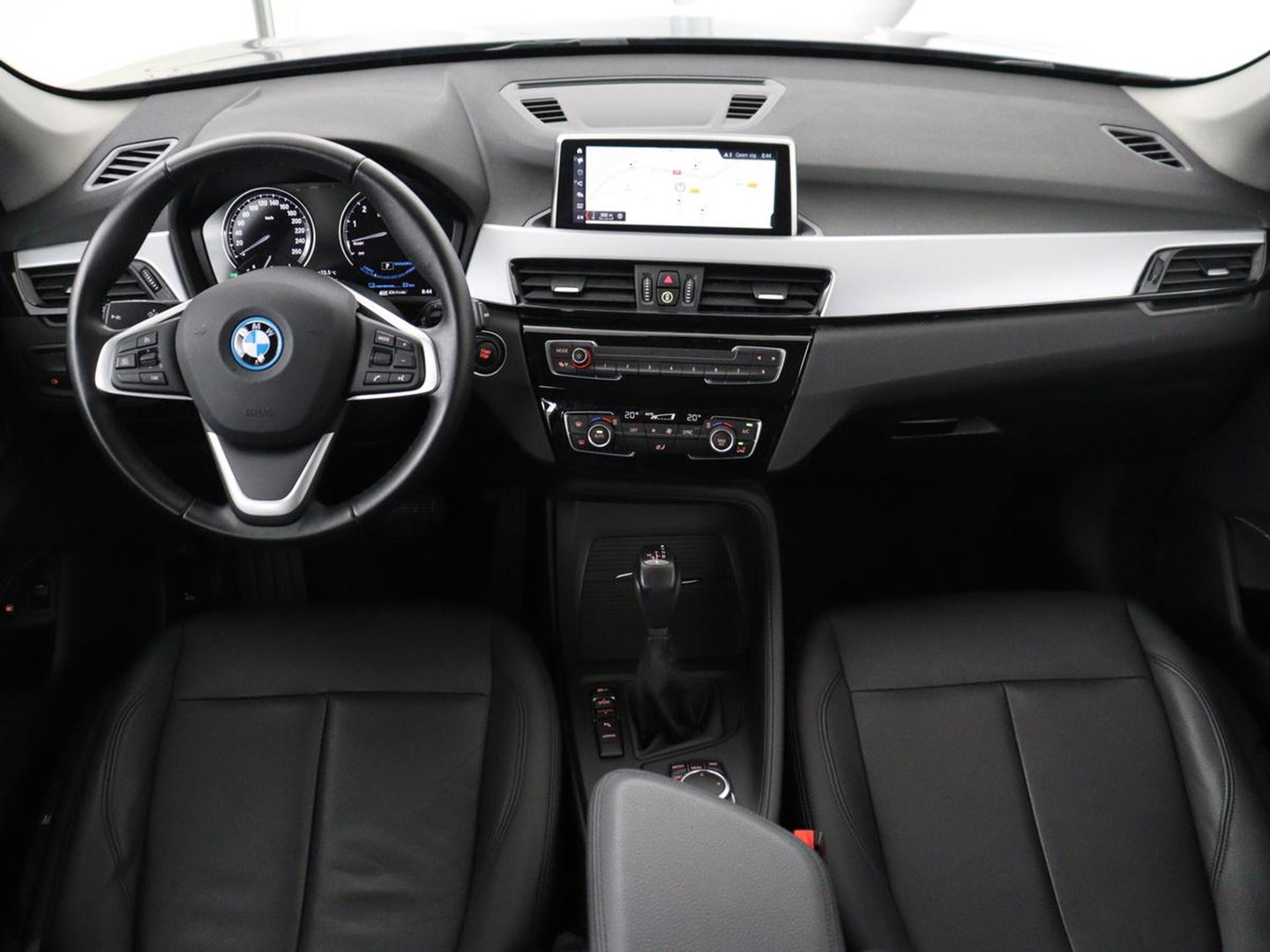 BMW X1 xDrive25e | Panaramadak | Camera | Cruise control | Climate control | Buetooth | Navigatie | DAB+