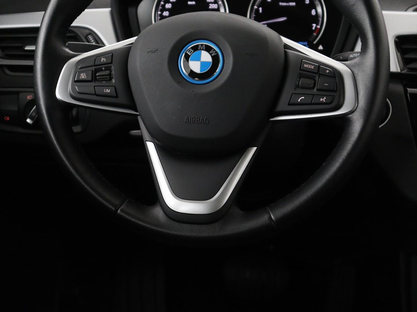 BMW X1 xDrive25e | Panaramadak | Camera | Cruise control | Climate control | Buetooth | Navigatie | DAB+