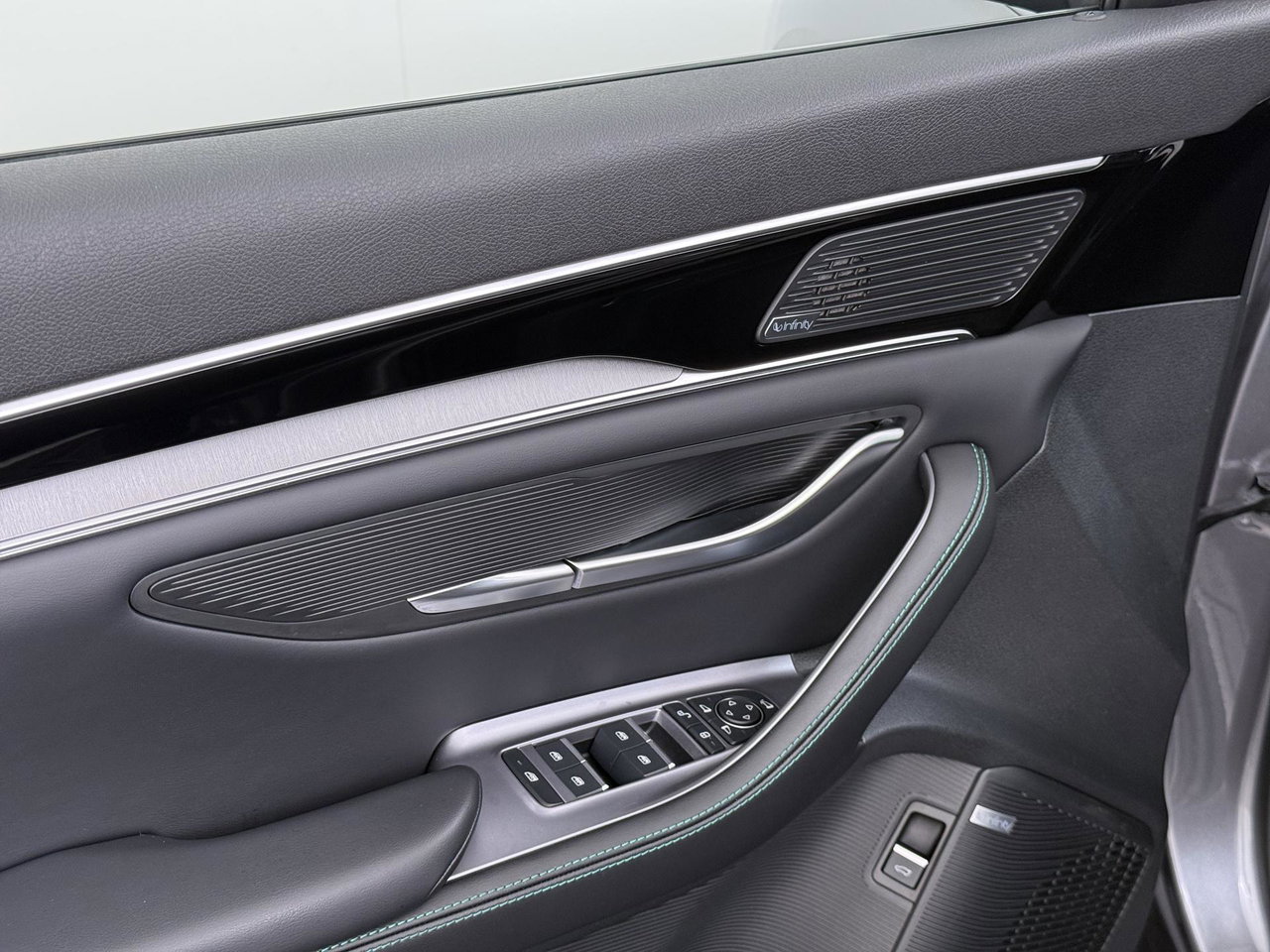 BYD SEAL U