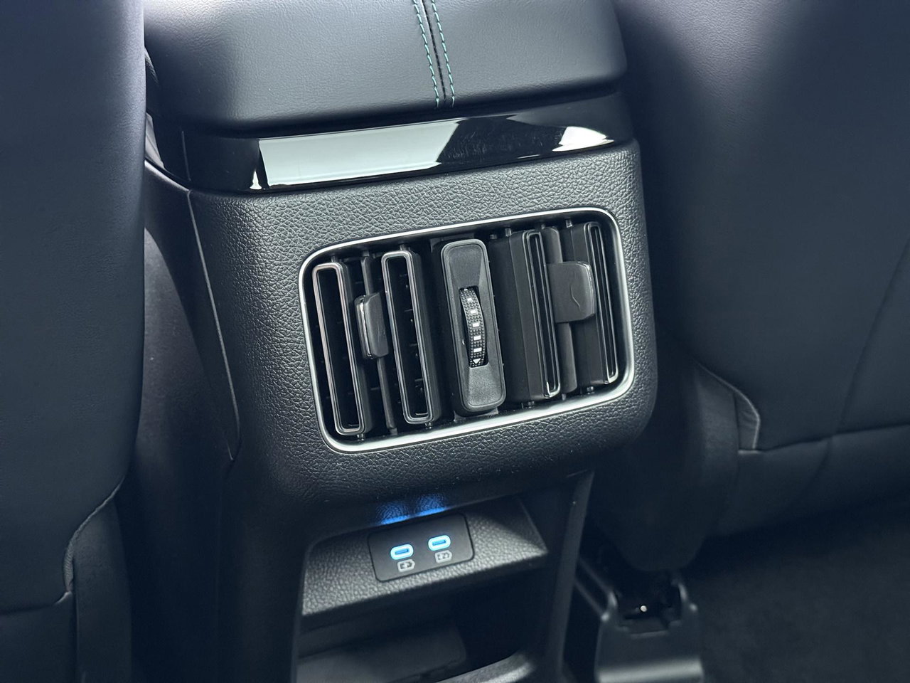 BYD SEAL U