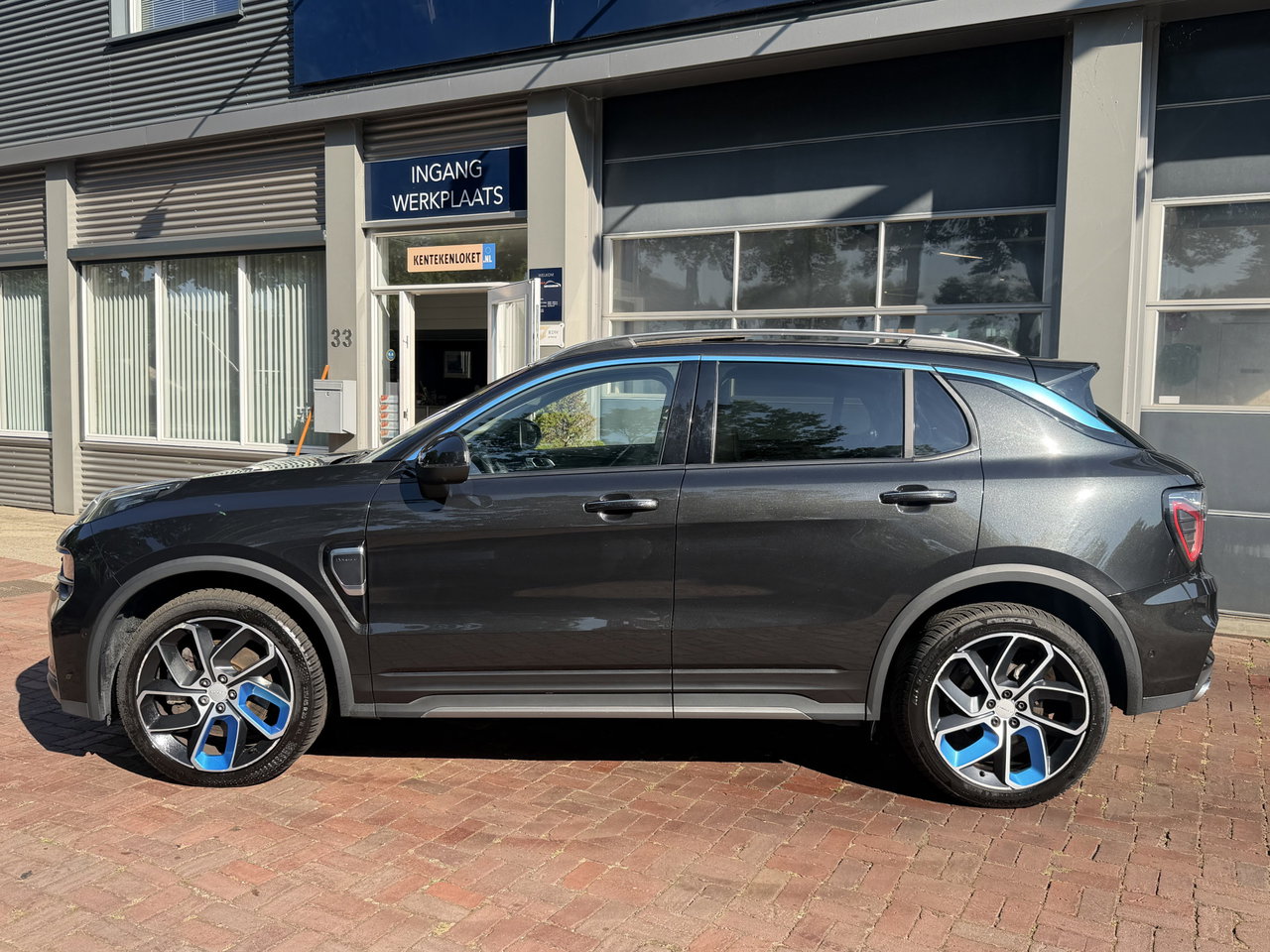Lynk & Co 01