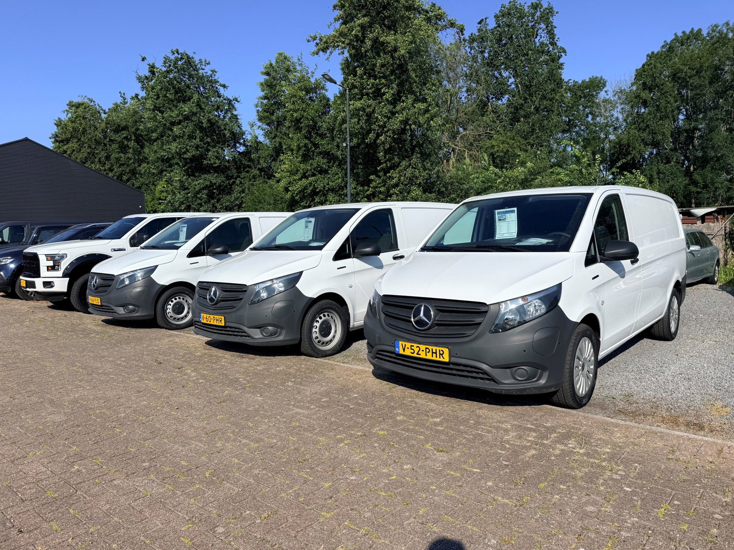 Mercedes-Benz eVito 66 kWh 261 km WLTP Snelladen - L2 Lang - Apple Carplay - Betimmerd