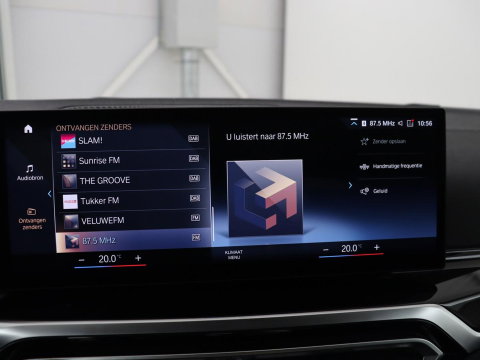 BMW i4 eDrive40 84 kWh | SOH 93,8% | Camera | Adaptive cruise | Climate control | Navigatie | DAB+ | Bluetooth | Stoelverwarming | Carplay