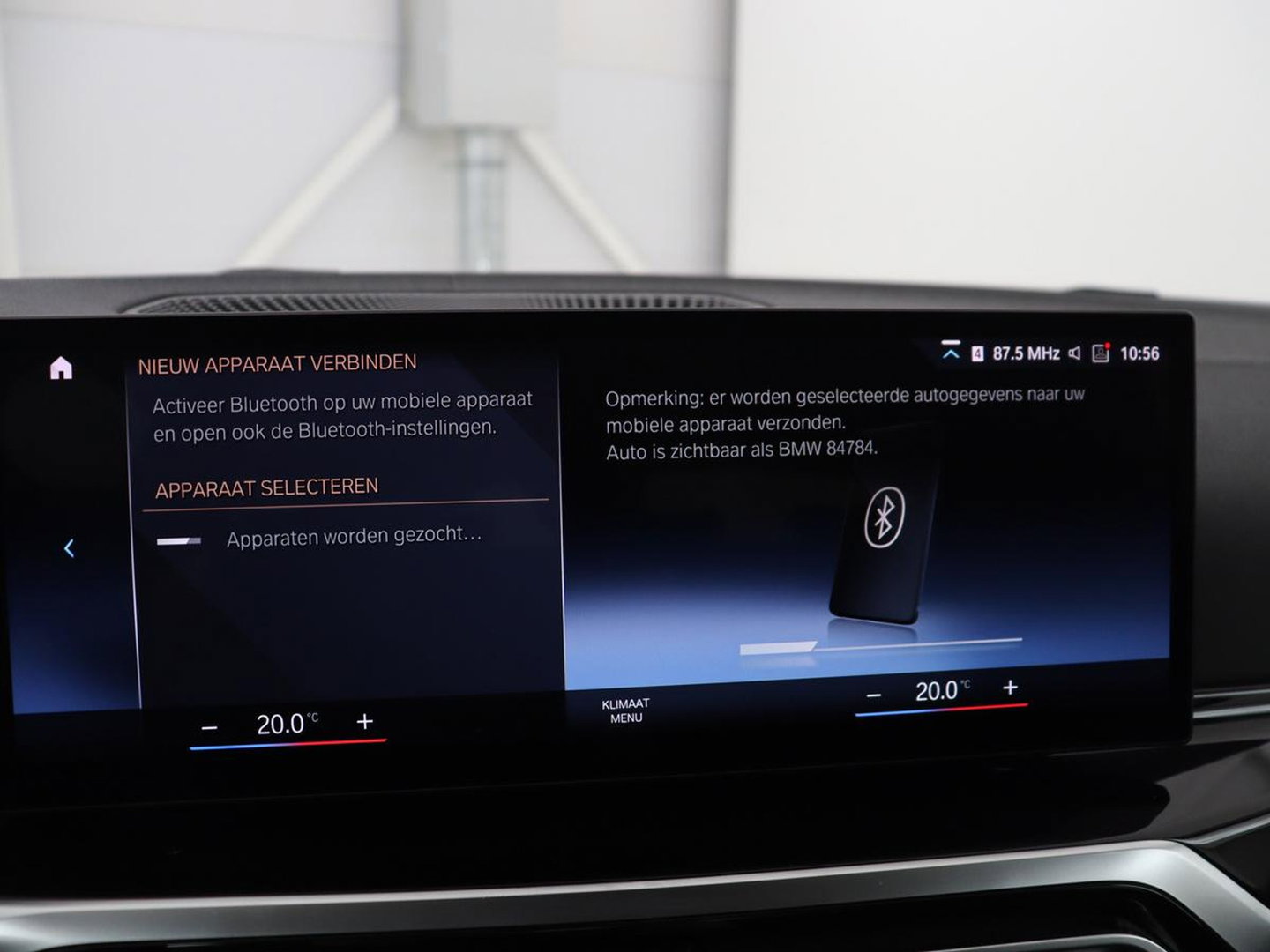 BMW i4 eDrive40 84 kWh | SOH 93,8% | Camera | Adaptive cruise | Climate control | Navigatie | DAB+ | Bluetooth | Stoelverwarming | Carplay