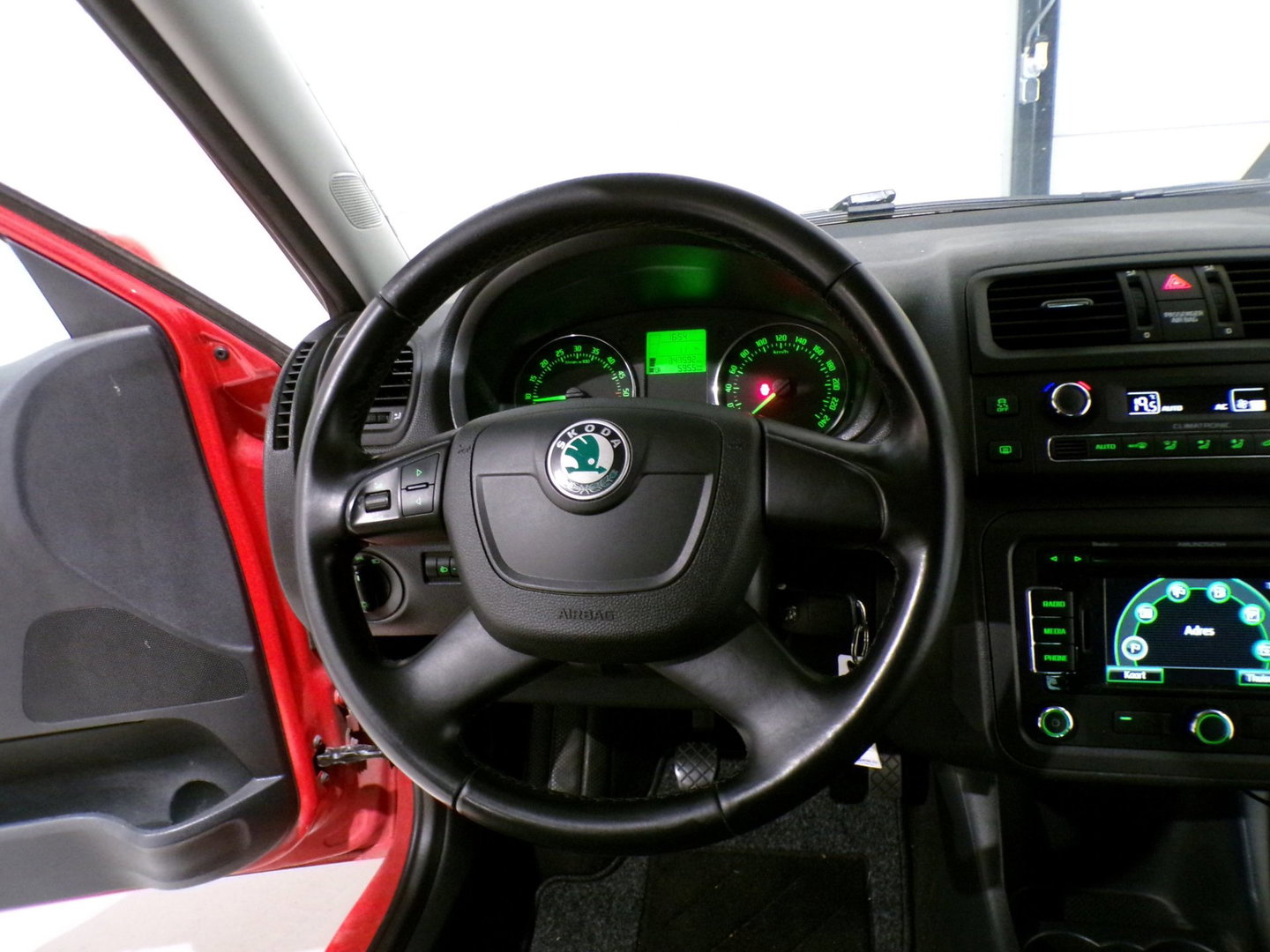 Škoda Fabia Combi 1.2 TDI Greenline Businessline Trekhaak Navigatie Bluetooth Parkeersensoren I Zeer nette & goede auto !!