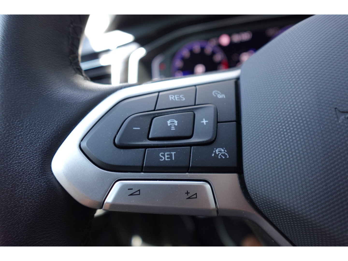 Volkswagen Taigo 1.5 TSI R-Line PANO CAM CARPLAY'