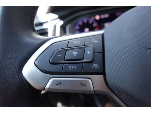 Volkswagen Taigo 1.5 TSI R-Line PANO CAM CARPLAY'
