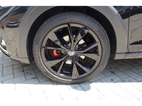 Volkswagen Taigo 1.5 TSI R-Line PANO CAM CARPLAY'