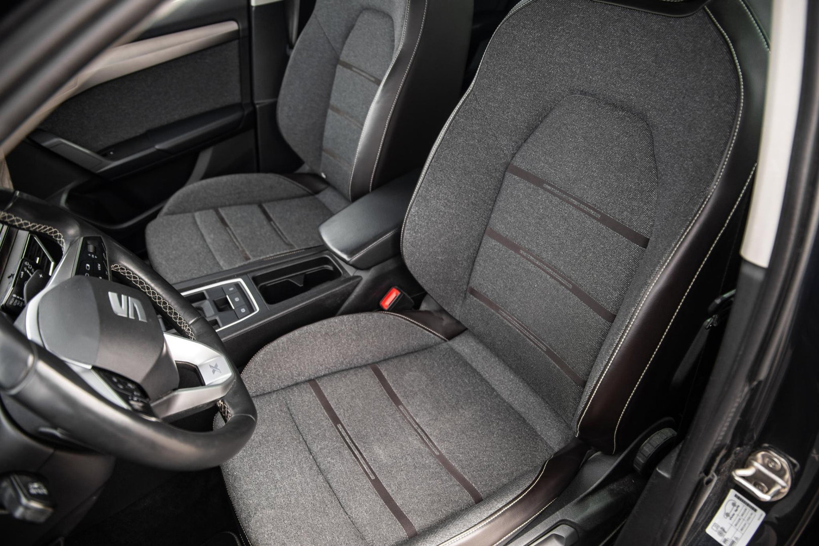 SEAT Leon Sportstourer 1.4 TSI eHybrid PHEV FR Business Intense EXCELLENCE / CARPLAY / AIRCO / CAMERA / DEALER ONDERHOUDEN