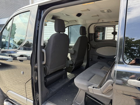 Ford Transit Custom Tourneo 310 2.0 TDCI 130pk L1H1 Titanium / vaste prijs rijklaar € 19.950 incl btw / euro 6 / zwart metallic / airco / cruise / navigatie / trekhaak / camera / isofix !