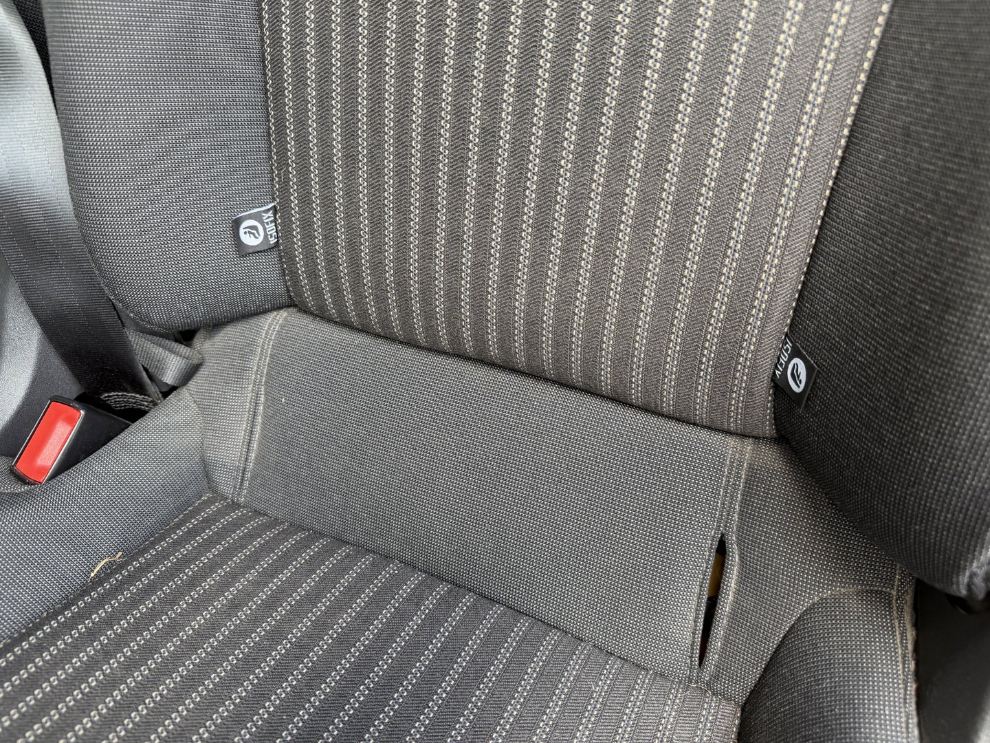 Ford Transit Custom Tourneo 310 2.0 TDCI 130pk L1H1 Titanium / vaste prijs rijklaar € 19.950 incl btw / euro 6 / zwart metallic / airco / cruise / navigatie / trekhaak / camera / isofix !