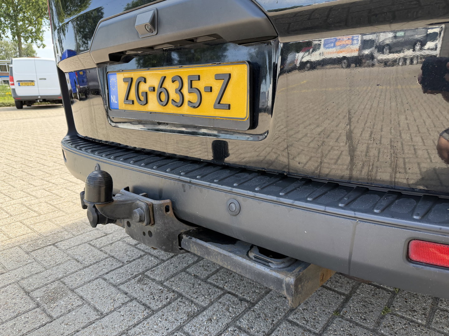 Ford Transit Custom Tourneo 310 2.0 TDCI 130pk L1H1 Titanium / vaste prijs rijklaar € 19.950 incl btw / euro 6 / zwart metallic / airco / cruise / navigatie / trekhaak / camera / isofix !