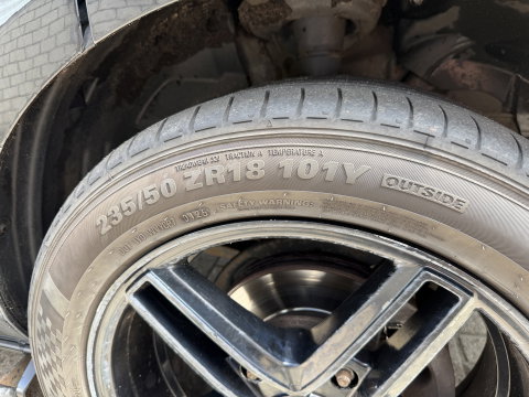 Ford Transit Custom Tourneo 310 2.0 TDCI 130pk L1H1 Titanium / vaste prijs rijklaar € 19.950 incl btw / euro 6 / zwart metallic / airco / cruise / navigatie / trekhaak / camera / isofix !