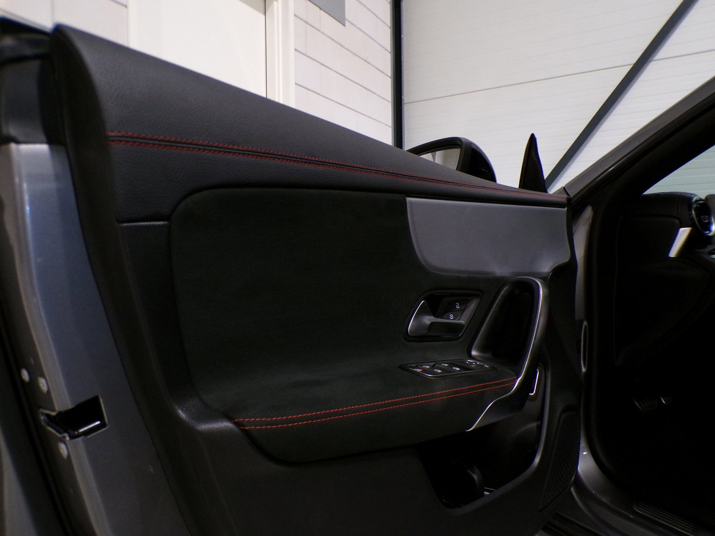 Mercedes-Benz CLA-Klasse Shooting Brake 200 AMG Advantage "Origineel NL!" Automaat! Pano Carplay Camera Led Leer/Alcantara