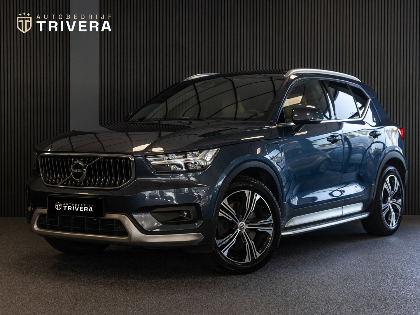 Volvo XC40 T5 Recharge Polestar Edition 261PK l SoH 94% l Vol Leder l 1ste eig. l PANO l Harm. Kardan l CAM. l BTW Auto l FULL OPT