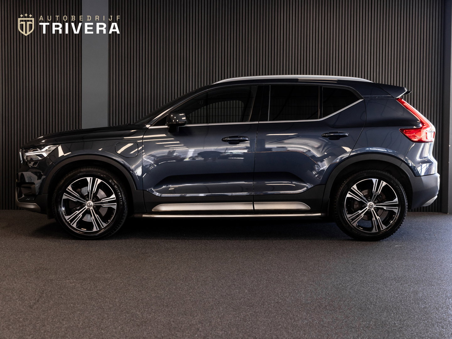 Volvo XC40 T5 Recharge Polestar Edition 261PK l SoH 94% l Vol Leder l 1ste eig. l PANO l Harm. Kardan l CAM. l BTW Auto l FULL OPT