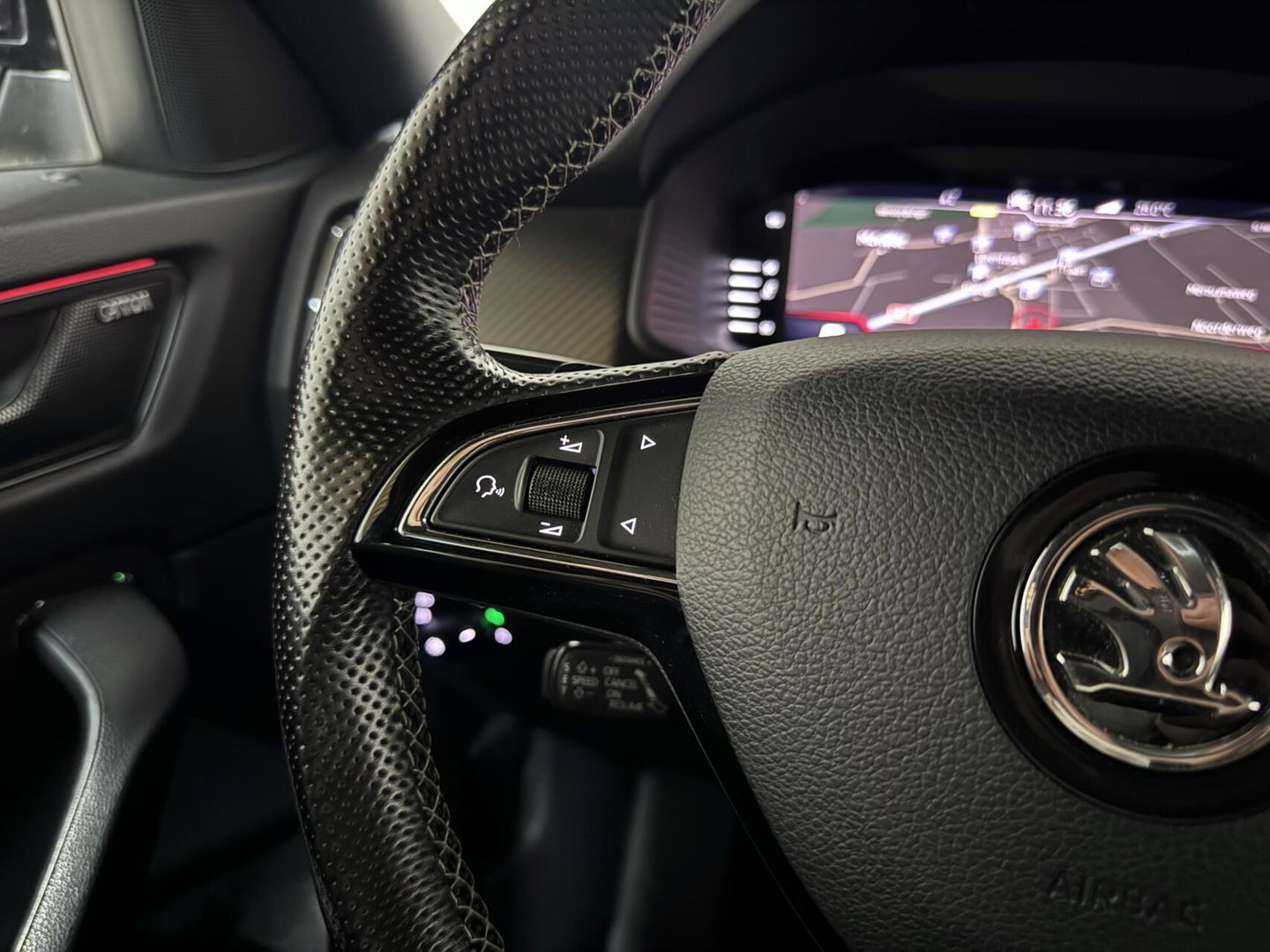 Škoda Kodiaq 1.5 TSI Sportline Pano Canton Memory ACC Camera NAP
