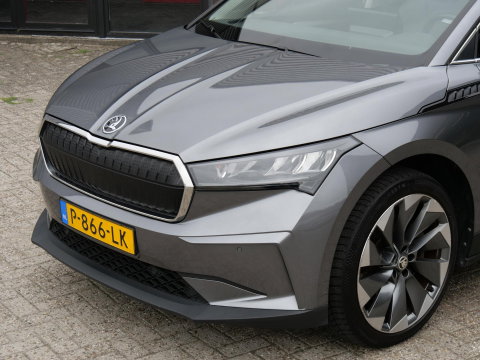 Škoda Enyaq iV 80/ TREKHAAK/ COMFORT PACK/ CLIMATE PACK/ SPORT PACK/ SOH 93%