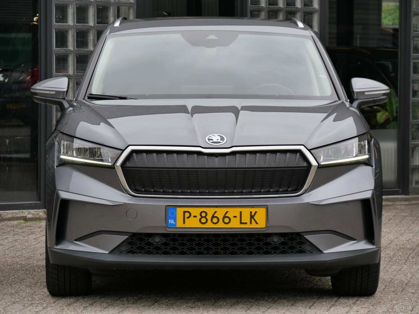 Škoda Enyaq iV 80/ TREKHAAK/ COMFORT PACK/ CLIMATE PACK/ SPORT PACK/ SOH 93%