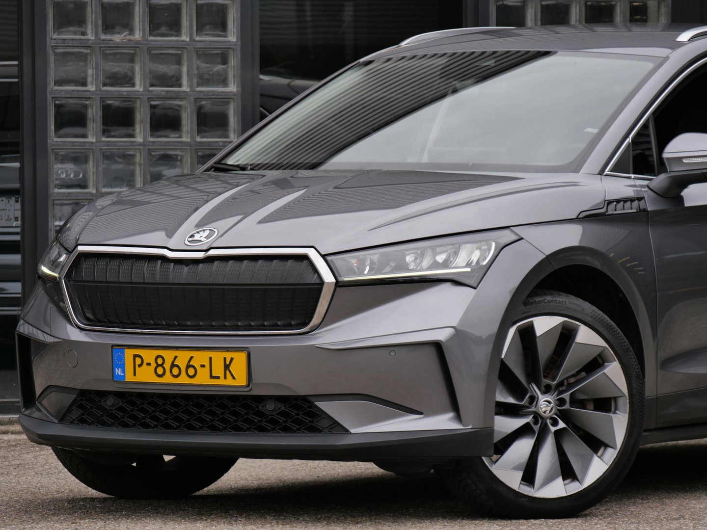 Škoda Enyaq iV 80/ TREKHAAK/ COMFORT PACK/ CLIMATE PACK/ SPORT PACK/ SOH 93%
