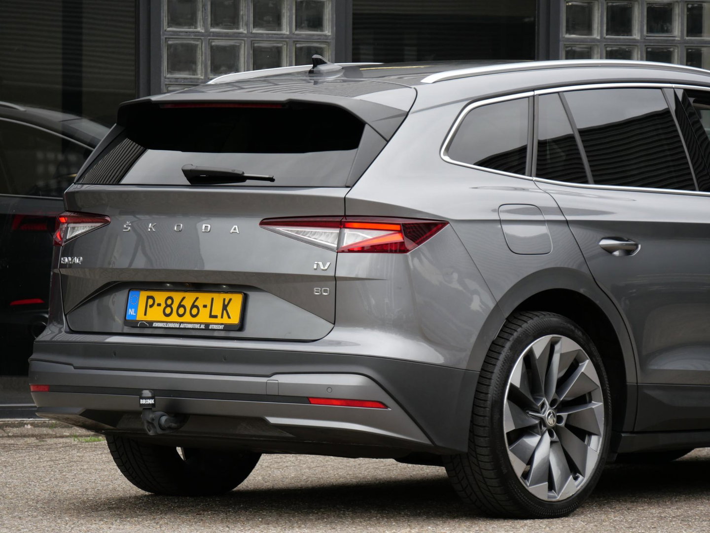 Škoda Enyaq iV 80/ TREKHAAK/ COMFORT PACK/ CLIMATE PACK/ SPORT PACK/ SOH 93%