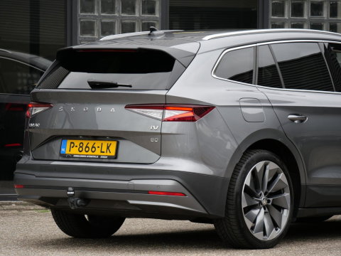 Škoda Enyaq iV 80/ TREKHAAK/ COMFORT PACK/ CLIMATE PACK/ SPORT PACK/ SOH 93%