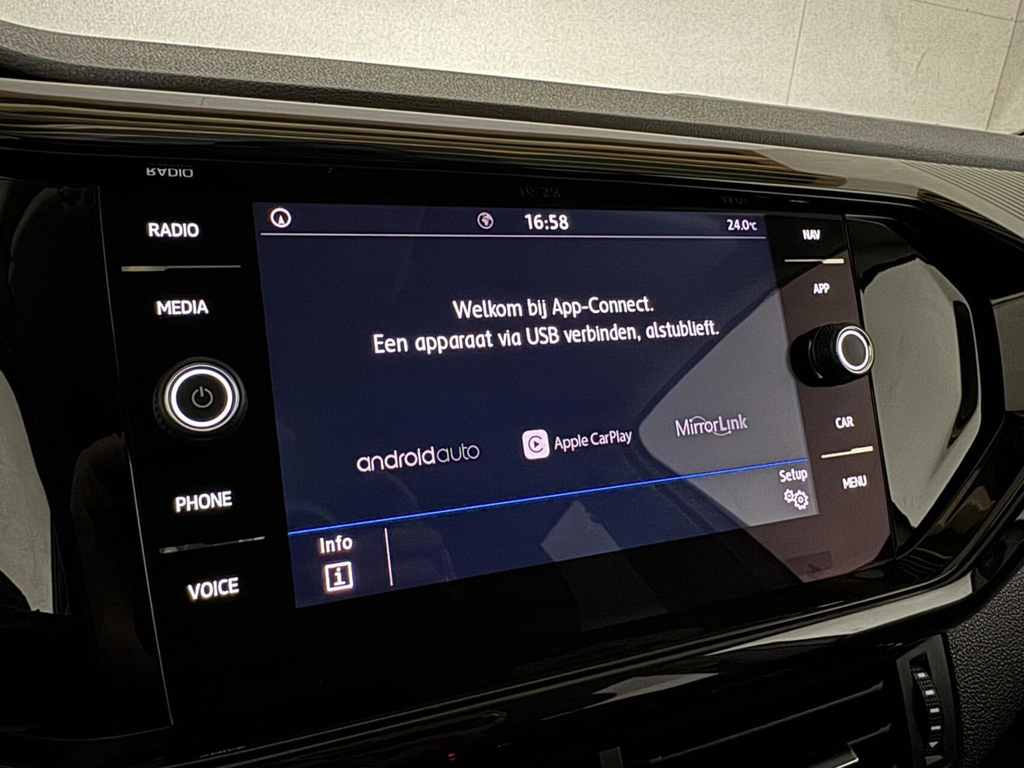 Volkswagen T-Cross 1.0 TSI Black Edition DSG Carplay ACC NAP
