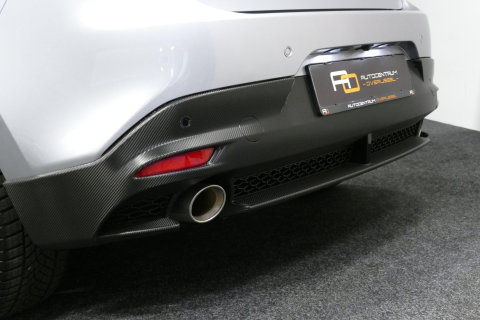 Mazda 3 2.0 e-SkyActiv-X M Hybrid 180 Luxury / Orig. Nederlands / Elektr. verstelbare voorstoel met memory / BOSE Audio / Apple Carplay - Android Auto / HUD / Stoelverwarming / Achteruitrijcamera / Cruise control / Dodehoekdetectie / Black Optic / 18'' LMV / Navi