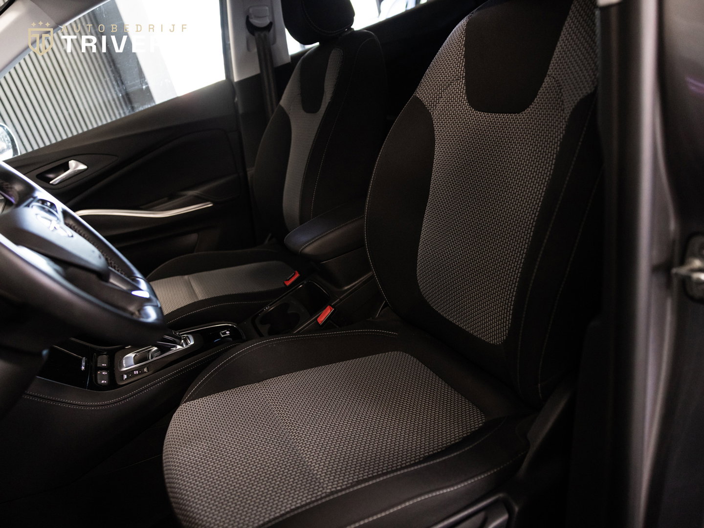 Opel Grandland 1.2 Turbo GS Line l AUT.l CAMERA l CARPLAY l NAV.l 1ste eig.l BTW Auto l Dealer Onderh.l Zeer lage km stand