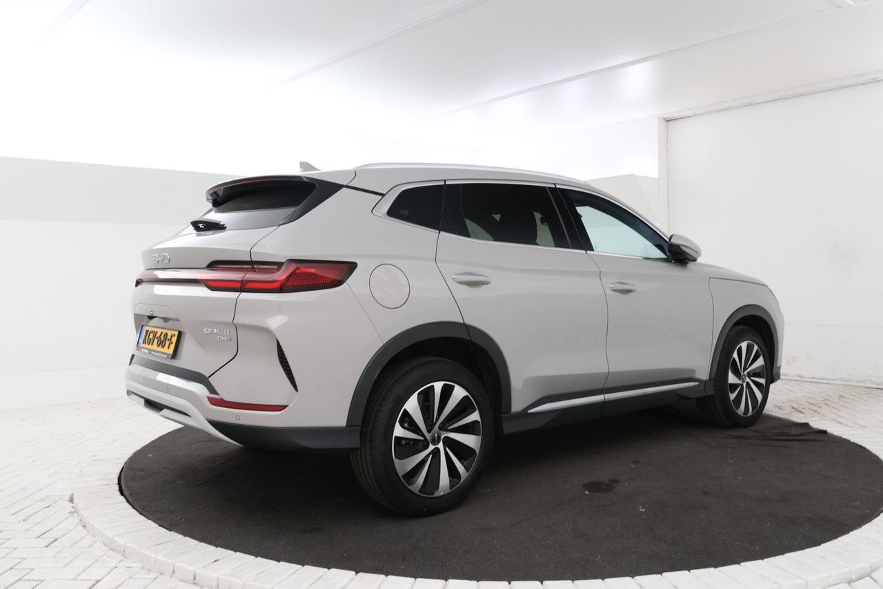 BYD SEAL U