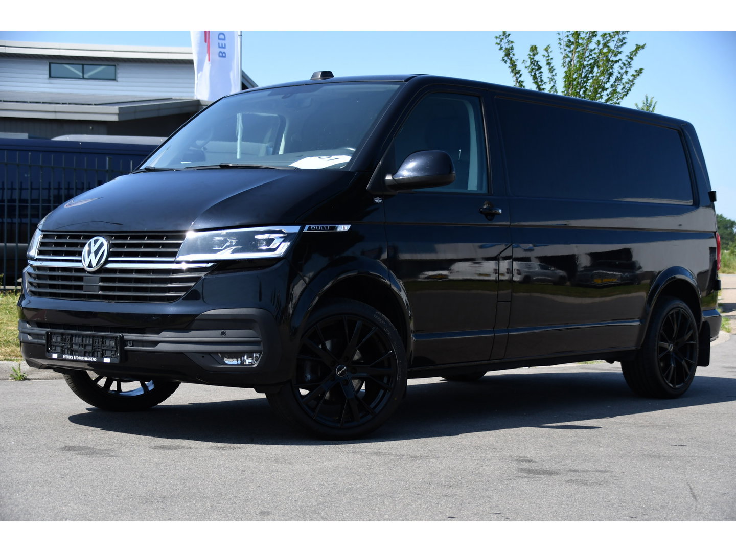 Volkswagen Transporter 2.0 TDI L2H1 30 Bulli Virtual, Adaptieve Cruise, Carplay, LED, Automaat, Stoelverwarming, Standkachel, Trekhaak, Uniek!
