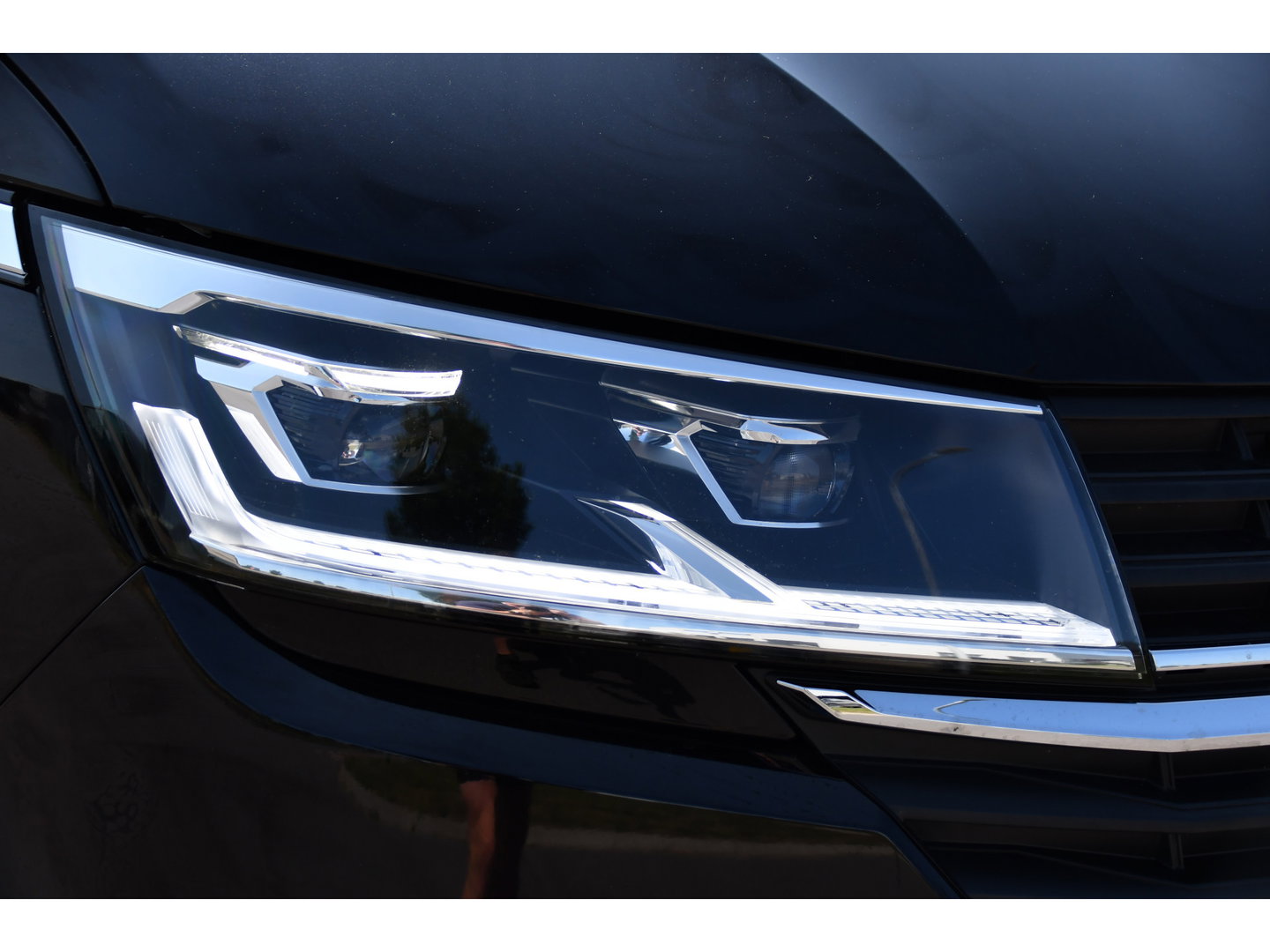 Volkswagen Transporter 2.0 TDI L2H1 30 Bulli Virtual, Adaptieve Cruise, Carplay, LED, Automaat, Stoelverwarming, Standkachel, Trekhaak, Uniek!
