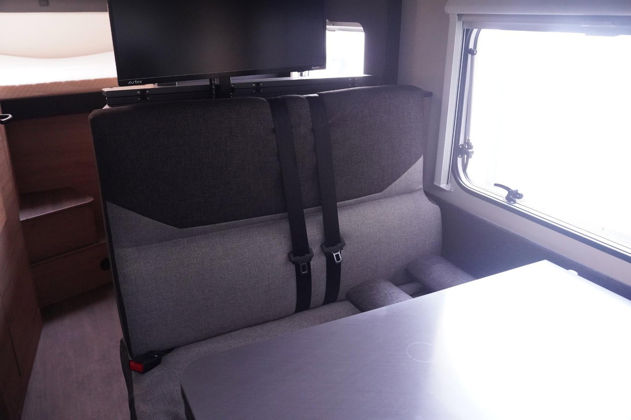 Knaus R15