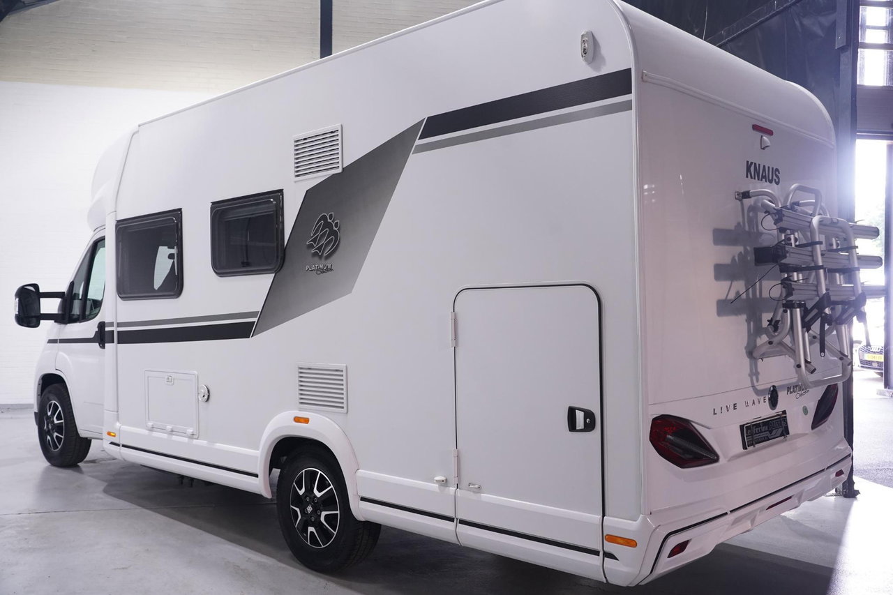 Knaus R15