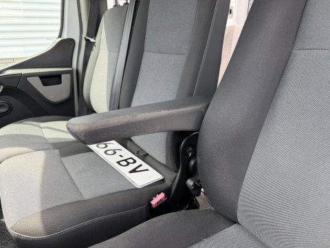 Renault Master T35 2.3 dCi L2H2 DC 6 persoons / vaste prijs rijklaar € 14.950 ex btw / euro 6 / bpm vrij / lease vanaf € 278 / airco / cruise / r-link navigatie / trekhaak 2500 kg  !