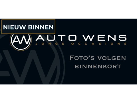 Mercedes-Benz GLA 180 Activity Edition Automaat Leder
